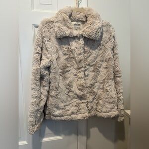 EUC Dylan Women's Plush Cream Teddy Jacket